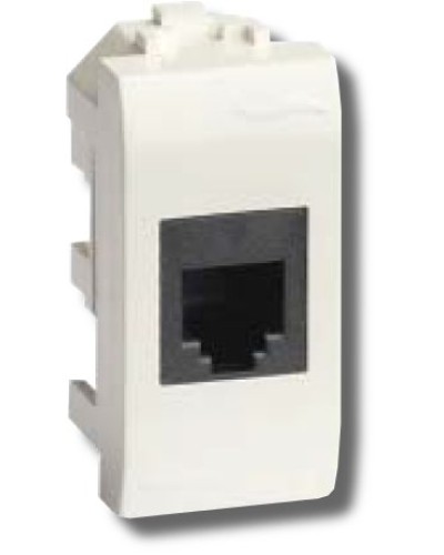 Розетка RJ-45 Brava 1 модуль белая (76457B): Розетка компьютерная экранированная с одним разъёмом в Благовещенске